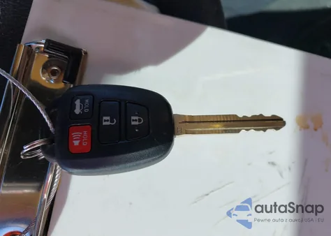 2017 Toyota Corolla Le из США, поврежденный, VIN 2T1BURHE4HC915274